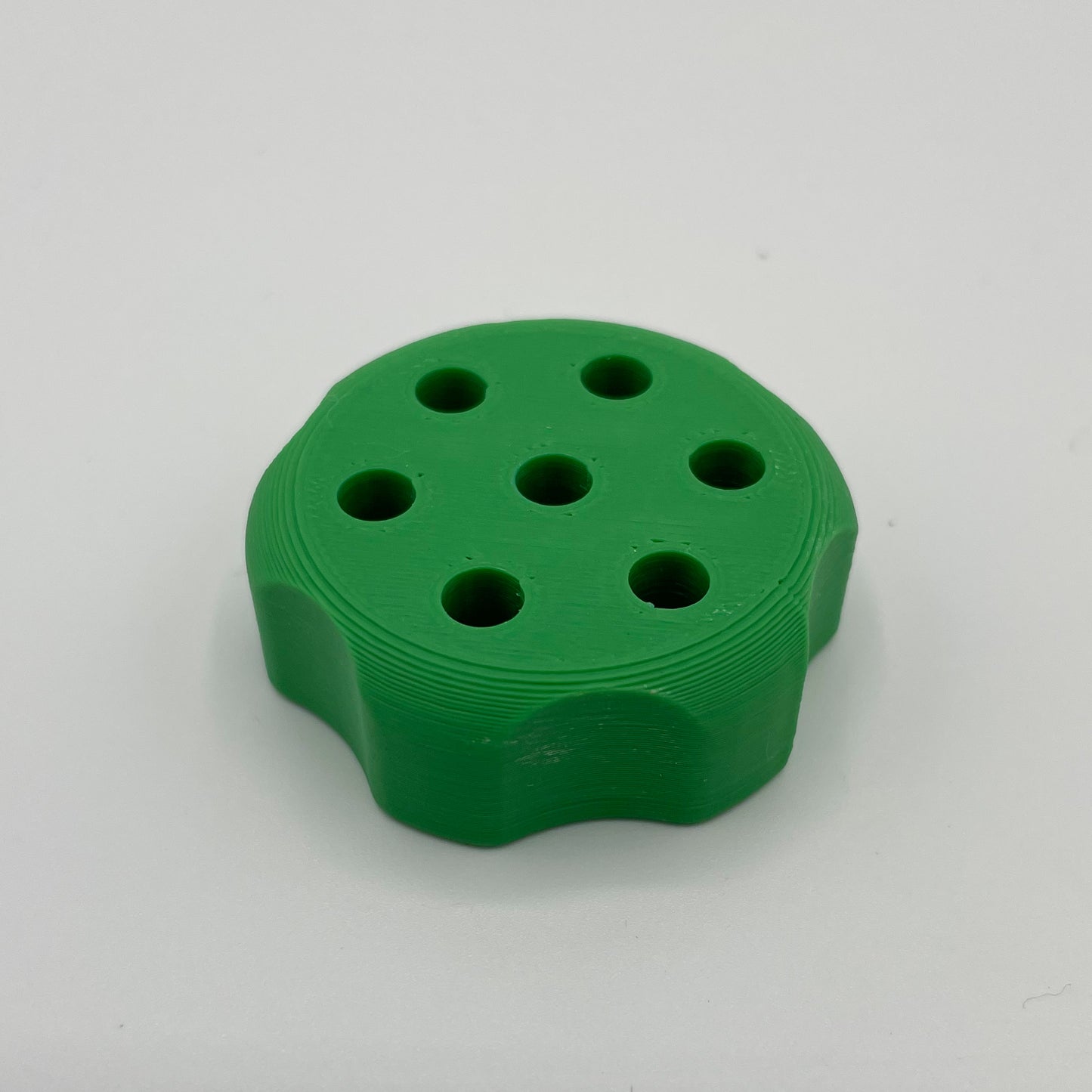 Magnetic Pilot Holder – Compact 7-Pilot Storage for RCBS, Hornady, Forster, or Redding Trimmers